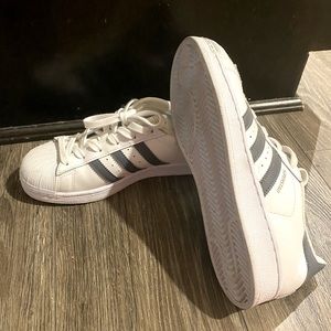 Adides original size 245